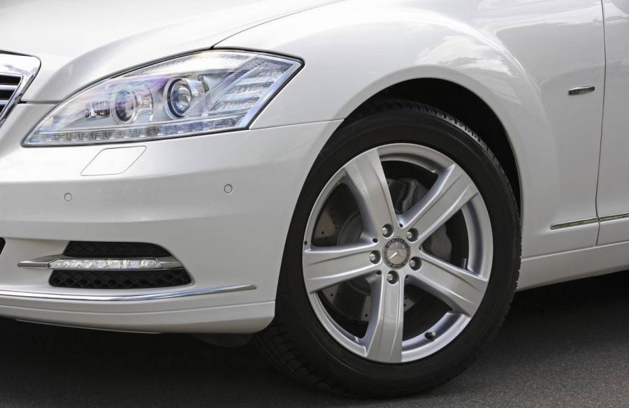  Mercedes-Benz S350 2009 года  (фото 3 из 15)